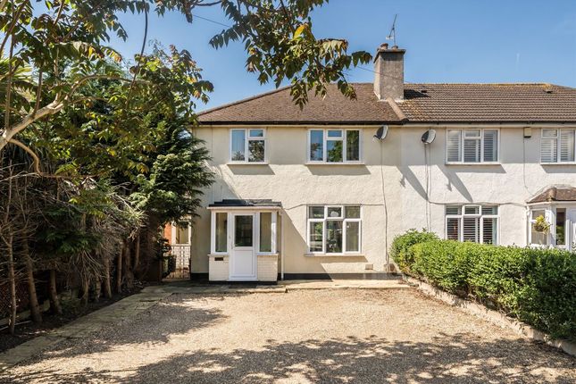 Uxbridge Road, Hampton Hill Hampton TW12 3 bed house for sale
