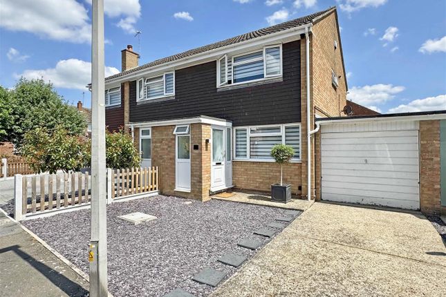 2 bedroom semi-detached house for sale