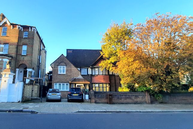 3 bed semi-detached house