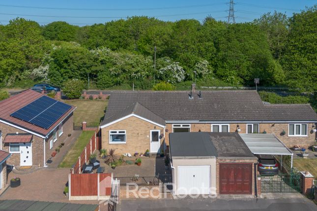 Sheepwalk Lane, Pontefract WF9 2 bed semi