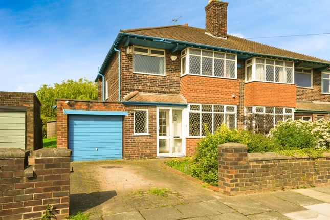 3 bedroom semi-detached house for sale