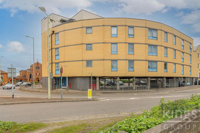 Sawyers Court, Sturlas Way, Waltham... 2 bed flat for sale