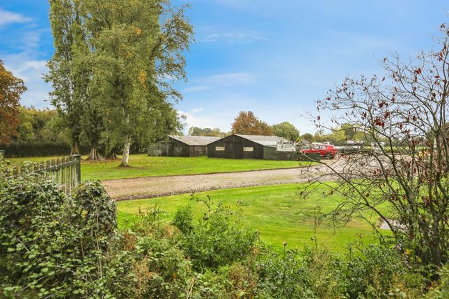 4 bedroom detached bungalow for sale