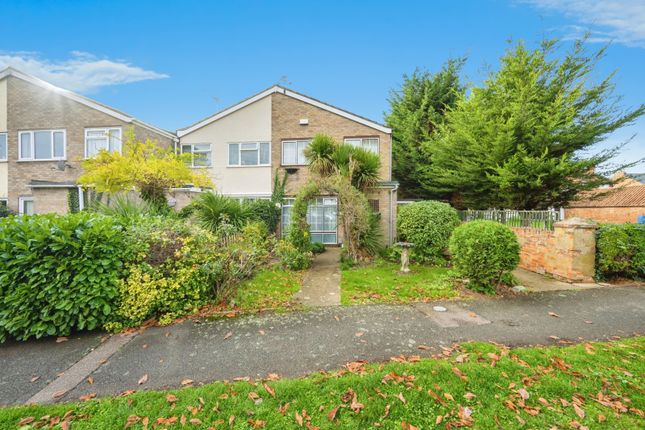 3 bed end terrace house