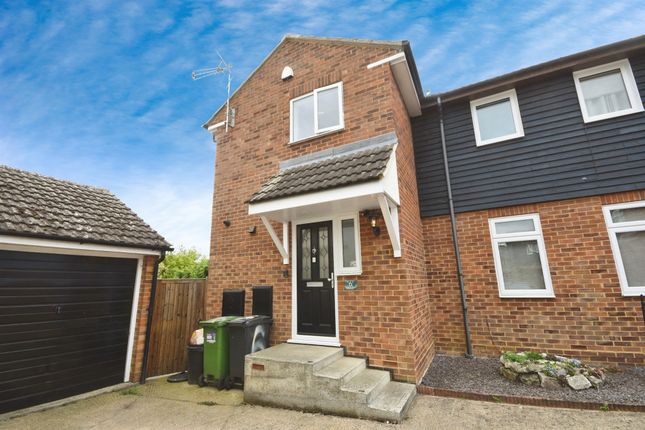 2 bedroom semi-detached house for sale