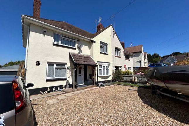 5 bedroom semi-detached house for sale