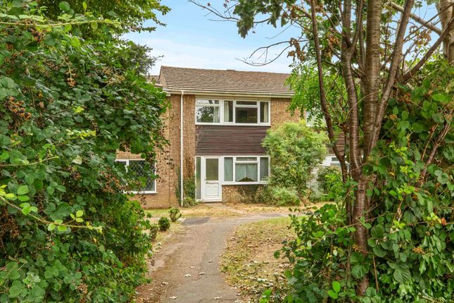Beechfield Way, High Wycombe HP15 3 bed terraced house for sale