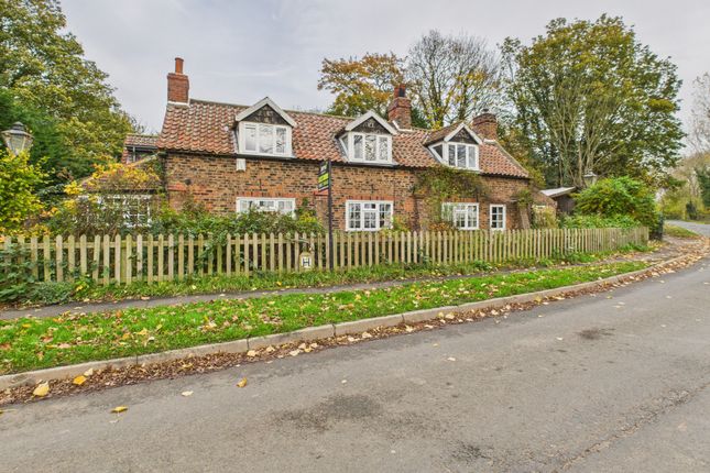 Back Lane, Burton Pidsea, HU12 4 bed detached house for sale