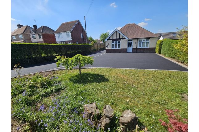 2 bed detached bungalow