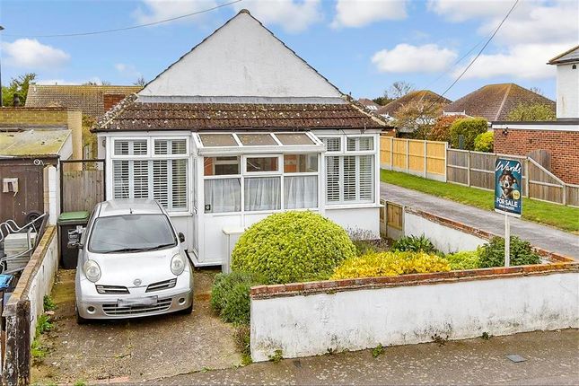 Park Avenue, Birchington, Kent 2 bed detached bungalow for sale