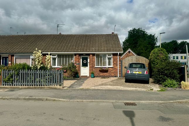 2 bedroom semi-detached bungalow for sale