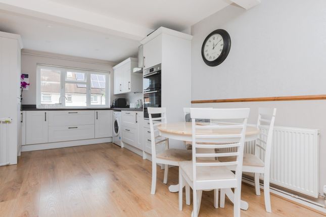 3 bed end terrace house