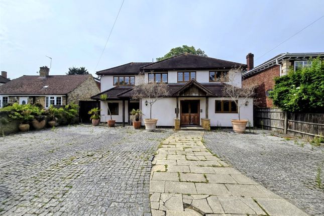 6 bedroom detached house for sale
