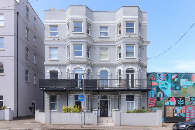Edgar Road, Cliftonville, Margate... 2 bed flat for sale