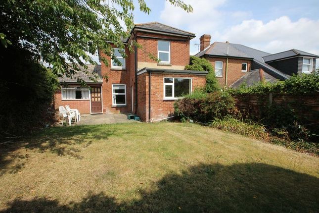 Castle Road, Bournemouth BH9 3 bed detached house for sale