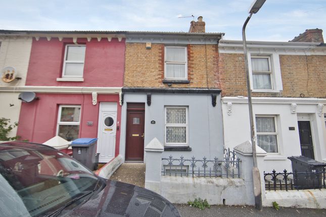 Clarendon Place, Dover, Kent, CT17 2 bed terraced house for sale