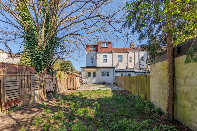 1, Hounslow TW3 7 bed end of terrace house for sale