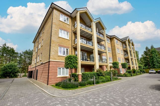 Wharf Lane, Rickmansworth... 2 bed apartment for sale