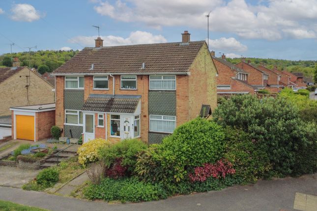 Lowther Road, Dunstable, LU6 3 bed semi