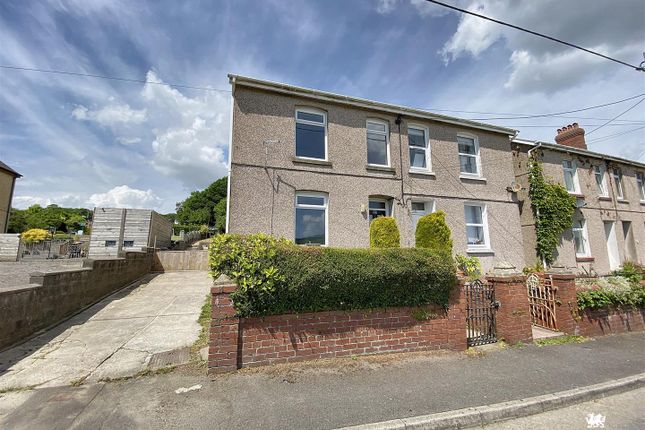 Heol Nazareth, Pontyates, Llanelli 3 bed semi