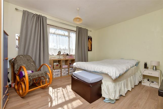 3 bed semi-detached house