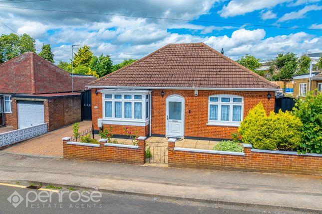 Warden Hill Road, Luton... 4 bed detached bungalow for sale