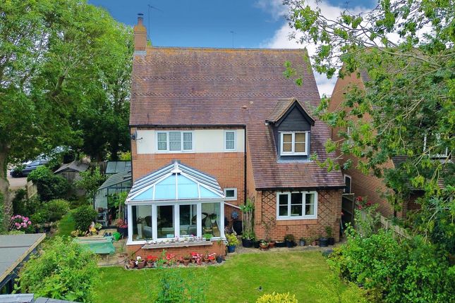 Carriers Close, Hanslope, MK19 3 bed detached house for sale