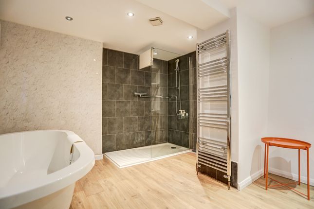 3 bed terraced house