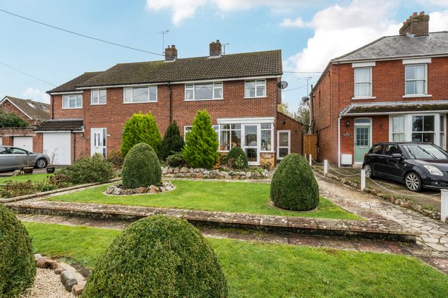 Markham Road, Wroughton, Swindon, SN4 3 bed semi