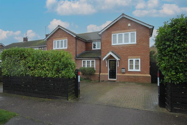 Great Fox Meadow, Kelvedon Hatch 5 bed detached house for sale