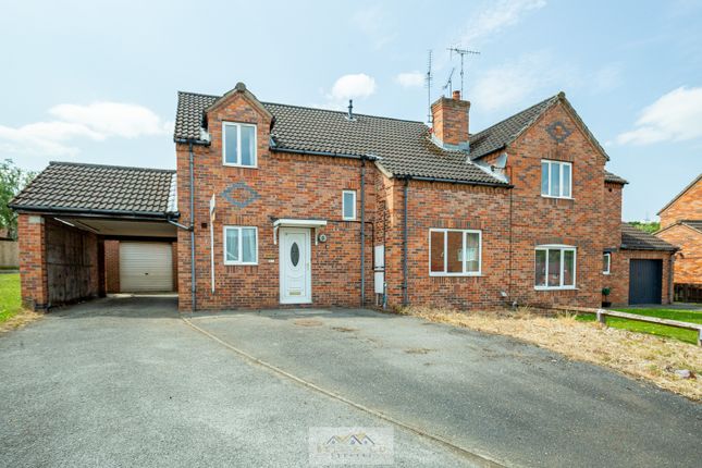 Lime Tree Grove, Chesterfield S44 3 bed semi