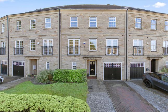 Ron Lawton Crescent, Ilkley LS29 4 bed terraced house for sale