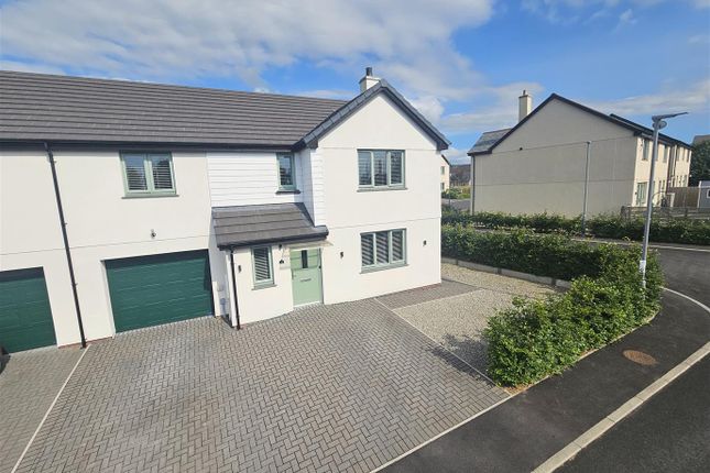 Woods Field, Lewdown, Okehampton 4 bed semi