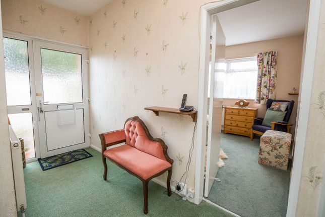 3 bed detached bungalow