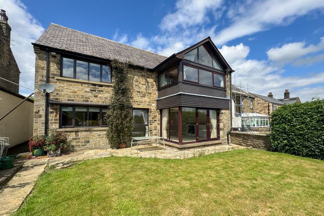 Marsh Lane, Huddersfield HD8 4 bed detached house for sale