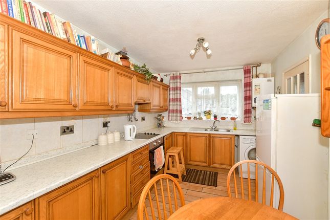 3 bed link detached house