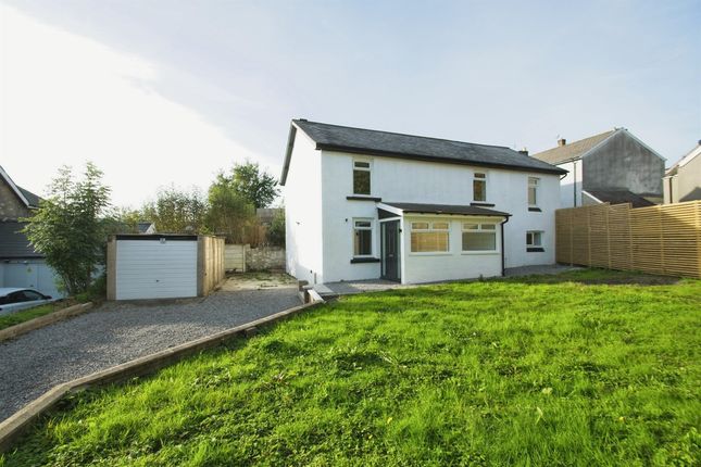 5 bed detached house