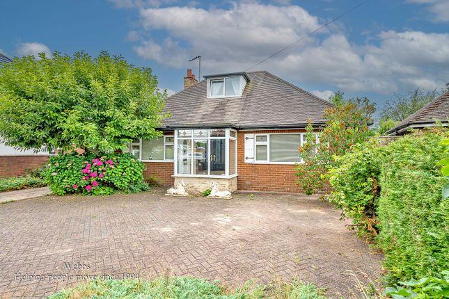 Fortescue Lane, Rugeley, WS15 2AD 3 bed detached bungalow for sale