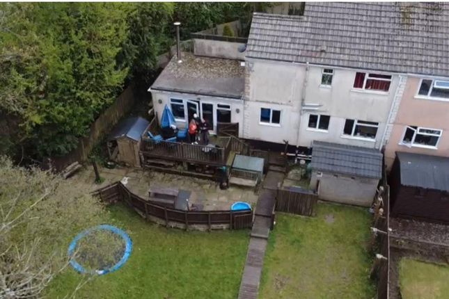 5 bed semi-detached house