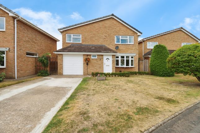 4 bed detached house