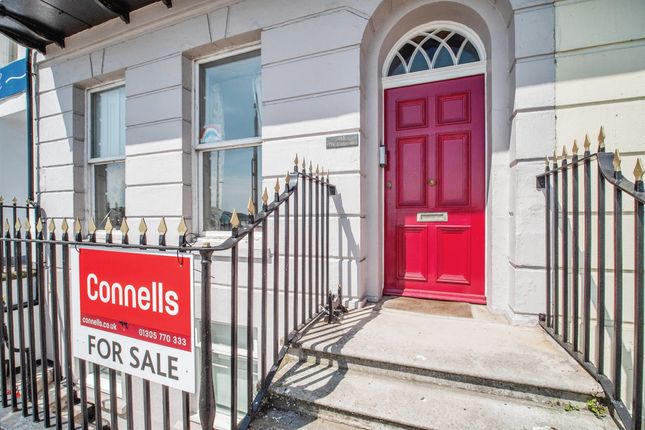 1 bedroom ground floor flat for sale