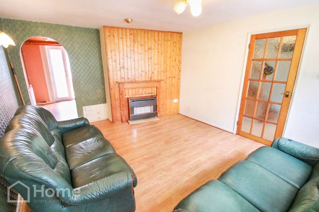 3 bedroom link detached house for sale