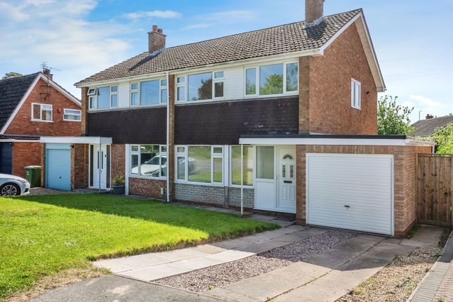 3 bedroom semi-detached house for sale