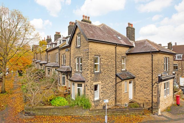Wheatley Lane, Ilkley LS29 4 bed end of terrace house for sale