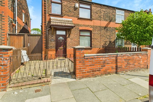 Doulton Street, West Park, St Helens... 3 bed semi