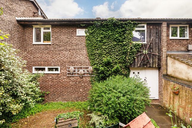Morland Close, Hampton TW12 3 bed house for sale