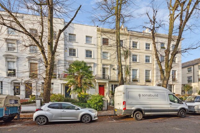 Moorhouse Road, Notting Hill W2 2 bed apartment for sale