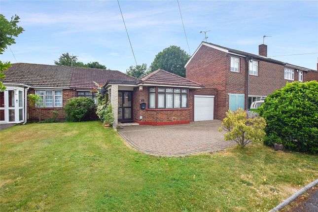Squires Way, Dartford, Kent, DA2 3 bed bungalow for sale
