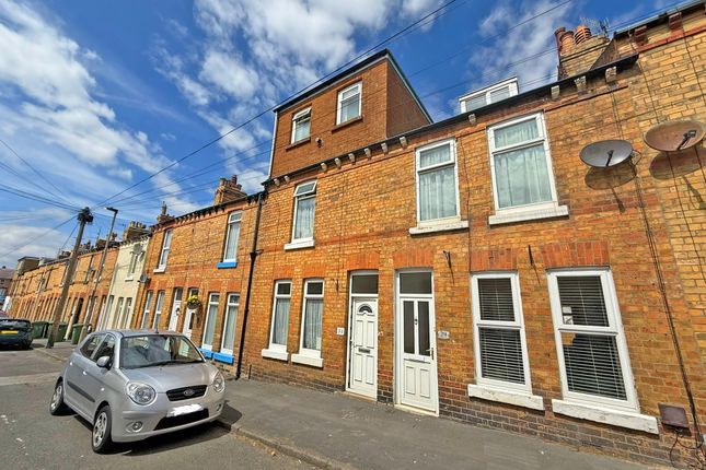 Sandringham Street, Scarborough YO12 4 bed terraced house for sale