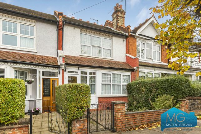 Hollyfield Avenue, London, N11 3 bed terraced house for sale
